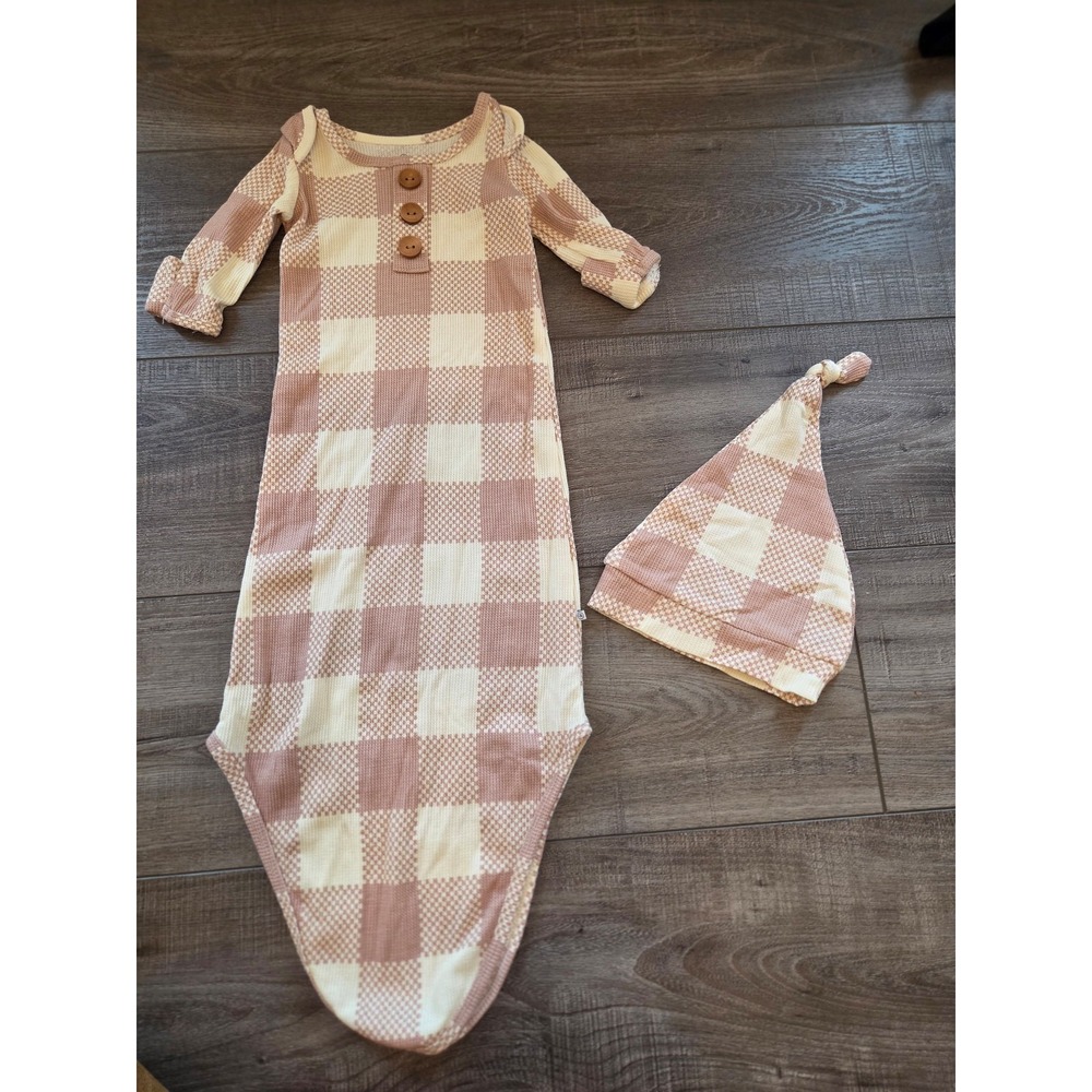 Caden lane baby girl bamboo gown 0-3 mos